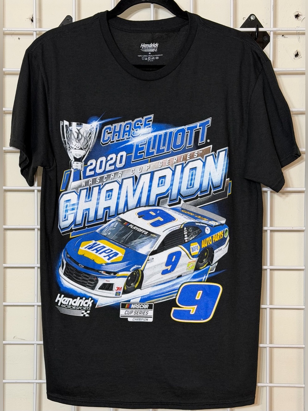 Chase Elliott 2020 NASCAR Cup Series Champion Black Graphic T-Shirt Size Medium